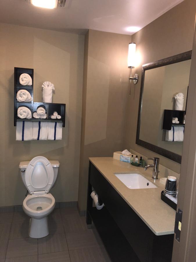 Countryview Inn & Suites Robinson Extérieur photo