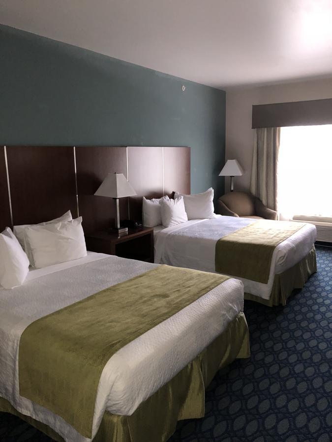 Countryview Inn & Suites Robinson Extérieur photo