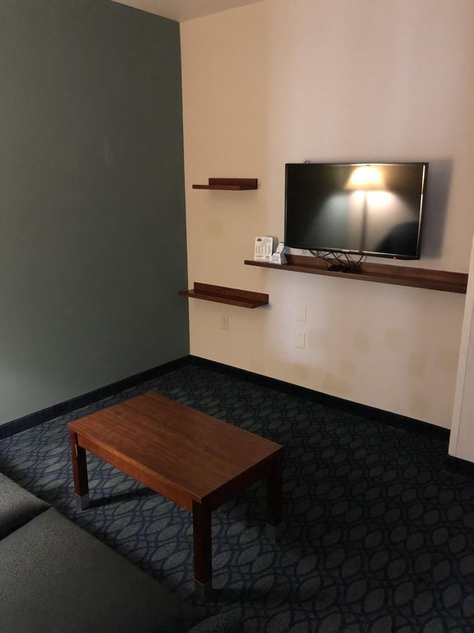 Countryview Inn & Suites Robinson Extérieur photo