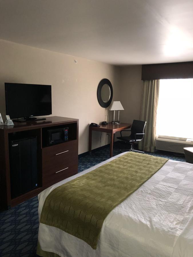 Countryview Inn & Suites Robinson Extérieur photo