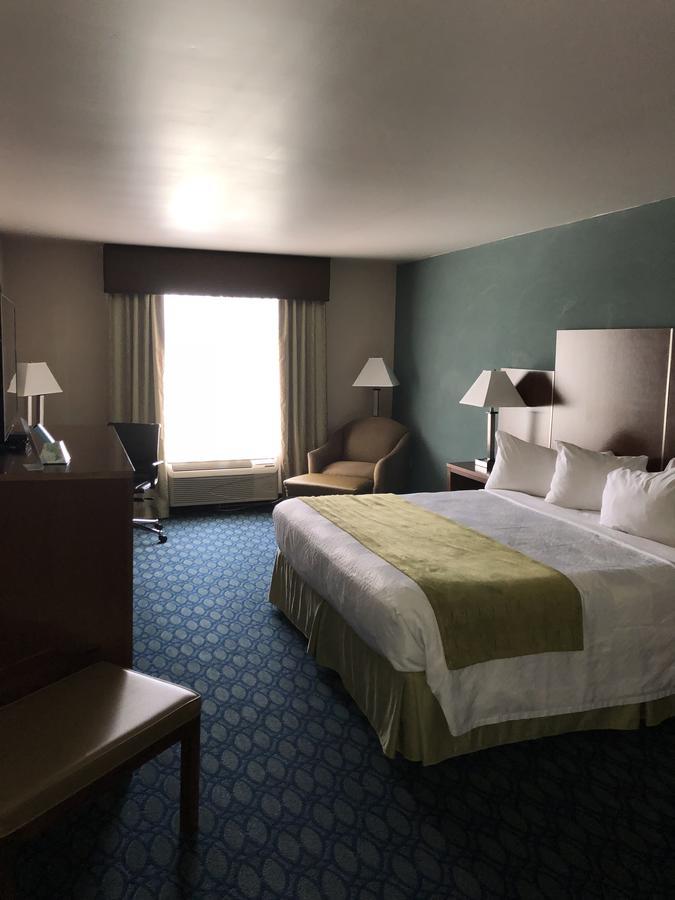 Countryview Inn & Suites Robinson Extérieur photo