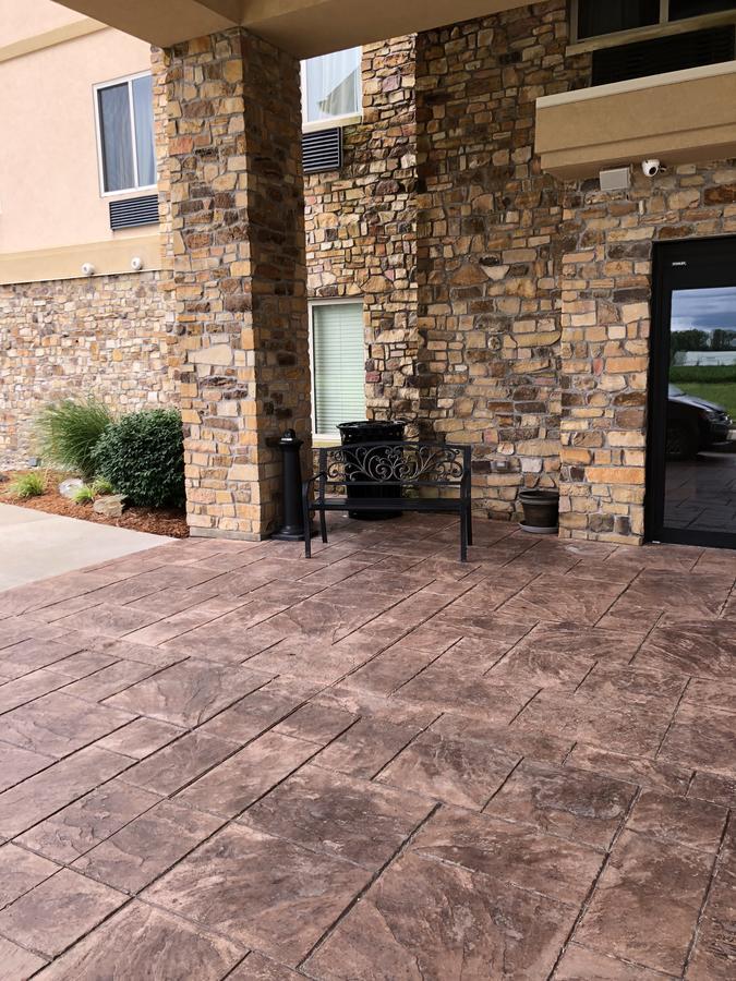 Countryview Inn & Suites Robinson Extérieur photo